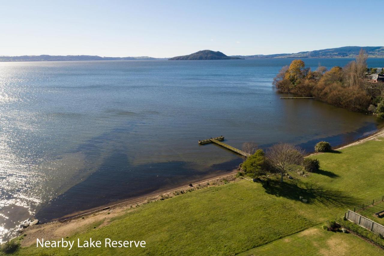 The Bird House - Kawaha Point, Rotorua. Stylish Six Bedroom Home With Space, Views And Relaxed Atmosphere Екстериор снимка